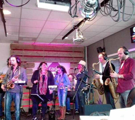 Arjan Muusz The Royal Dutch Scam